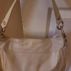 Coach Off-White Leather Shoulder Bag